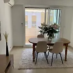 Le Niquet Spacious 2-bedroom In The Heart Of Apartament Antibes