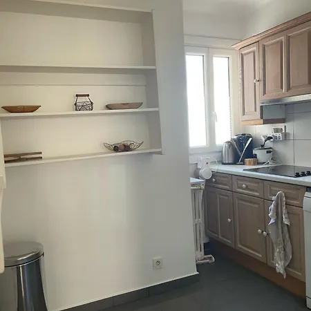 Le Niquet Spacious 2-bedroom In The Heart Of