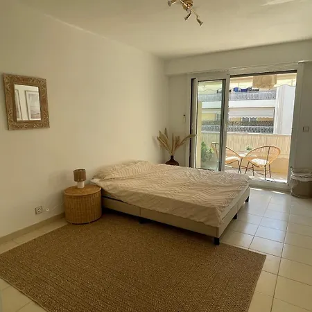 Daire Le Niquet Spacious 2-bedroom In The Heart Of