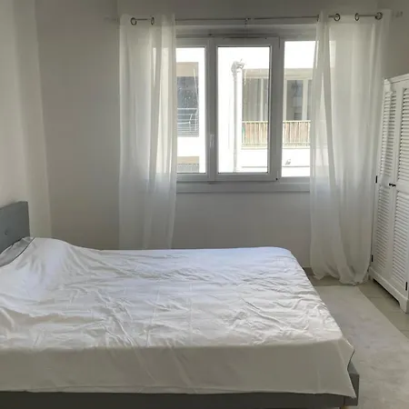 Le Niquet Spacious 2-bedroom In The Heart Of * أنتيب