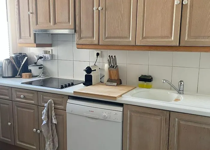 Le Niquet Spacious 2-bedroom In The Heart Of شقة