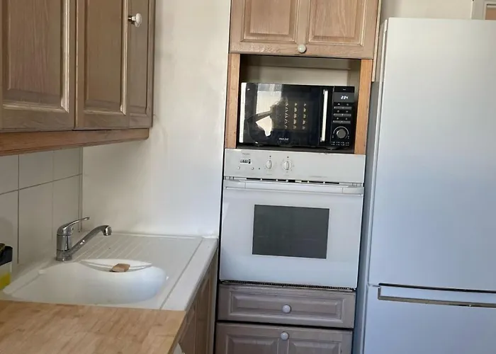 Le Niquet Spacious 2-bedroom In The Heart Of * Antibes