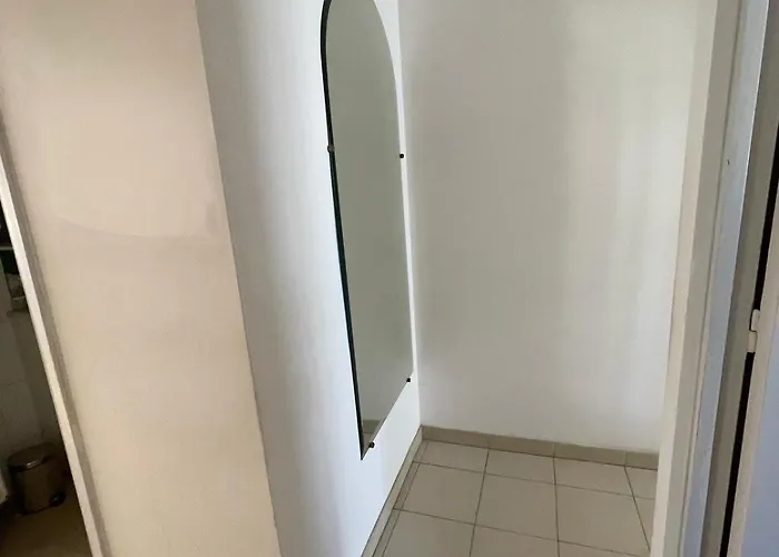 Le Niquet Spacious 2-bedroom In The Heart Of