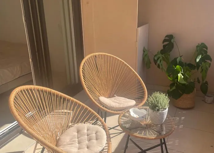 شقة Le Niquet Spacious 2-bedroom In The Heart Of *