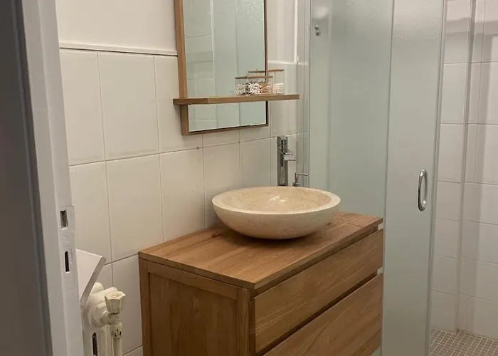 Le Niquet Spacious 2-bedroom In The Heart Of Antibes