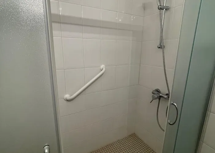 Le Niquet Spacious 2-bedroom In The Heart Of *